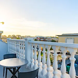  Hotel Black Palace